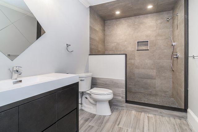 58 Rice Rd, Wayland, MA 01778