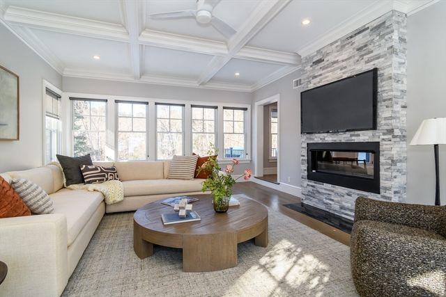 58 Rice Rd, Wayland, MA 01778