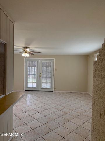 220 RIO TINTO Drive, El Paso, TX 79912