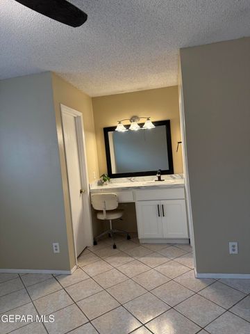 220 RIO TINTO Drive, El Paso, TX 79912