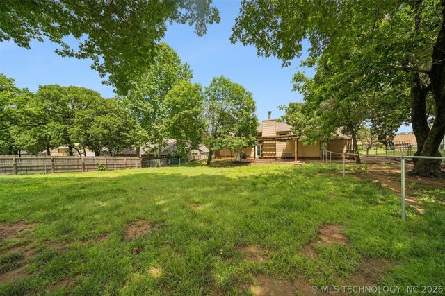 11950 S 266th East Avenue, Coweta, OK 74429