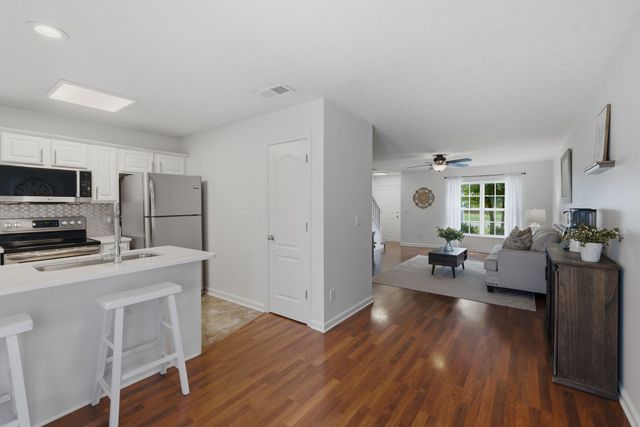 919 Seven Oaks Blvd, Smyrna, TN 37167