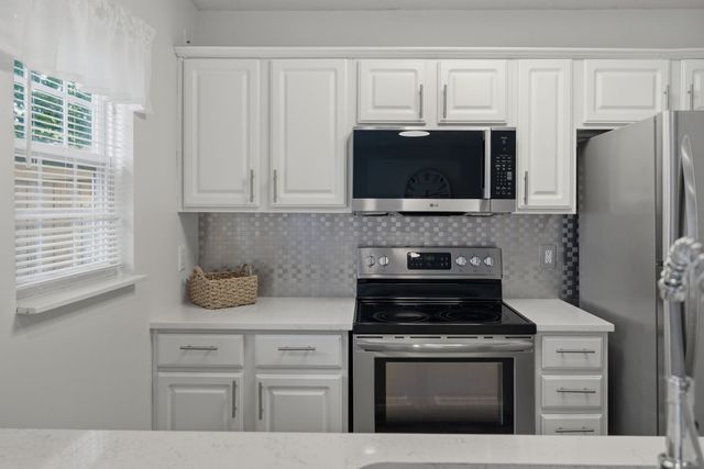 919 Seven Oaks Blvd, Smyrna, TN 37167