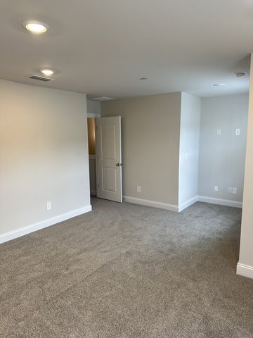 204 Douglas Bend Rd Unit 1604, Gallatin, TN 37066