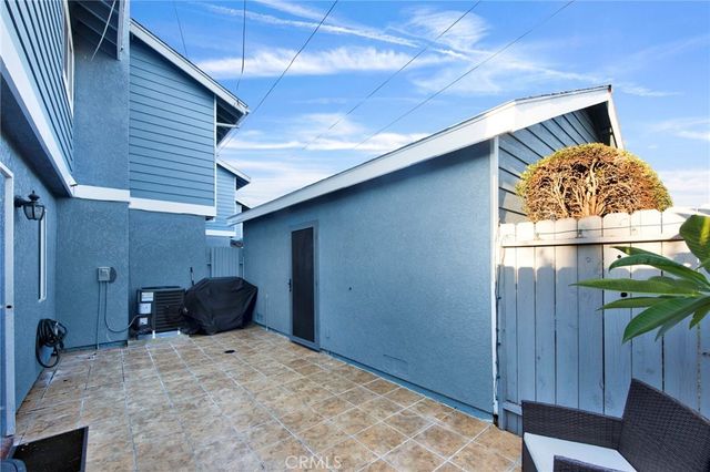 6230 Nye St, Commerce, CA 90040
