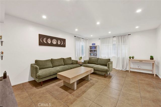 6230 Nye St, Commerce, CA 90040