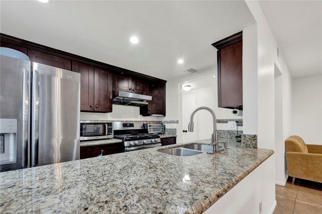 6230 Nye St, Commerce, CA 90040