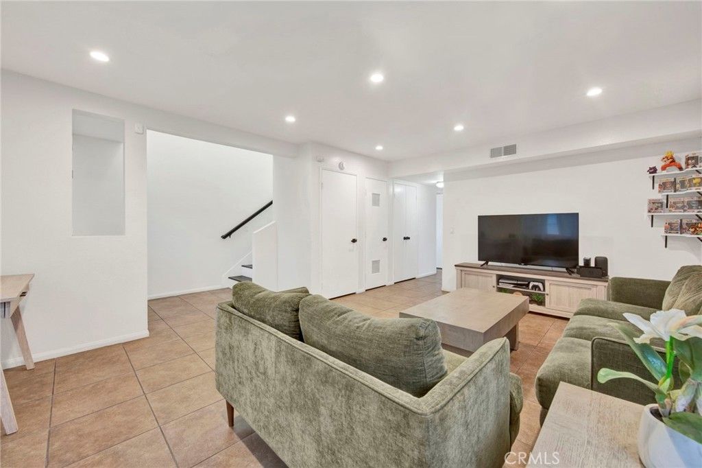 6230 Nye St, Commerce, CA 90040 — photo 3