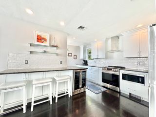 12 Marina Dr 12, Hull, MA 02045