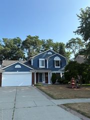 6994 York, Waterford, MI 48327