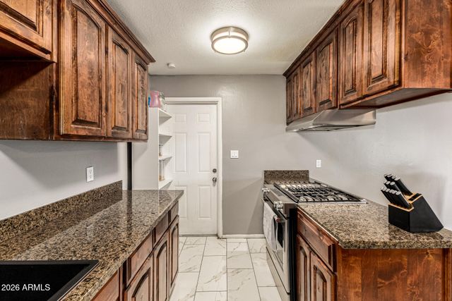 4243 W TUCKEY Lane, Phoenix, AZ 85019