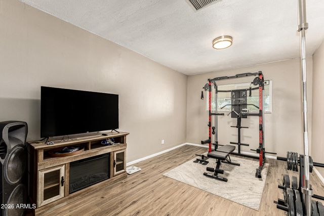 4243 W TUCKEY Lane, Phoenix, AZ 85019