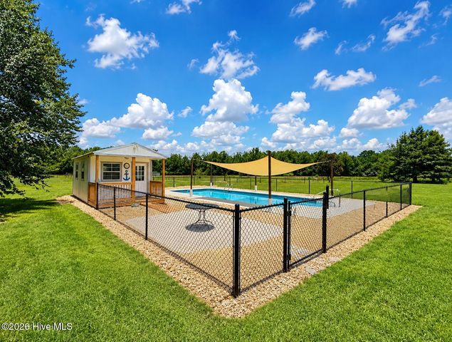 1760 Taylor Road, Farmville, NC 27828