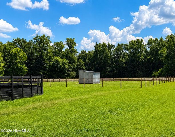 1760 Taylor Road, Farmville, NC 27828