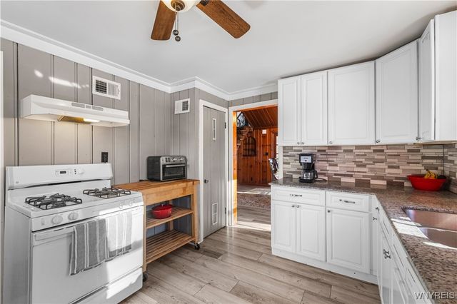 3298 Greenway Road, Grand Island, NY 14072