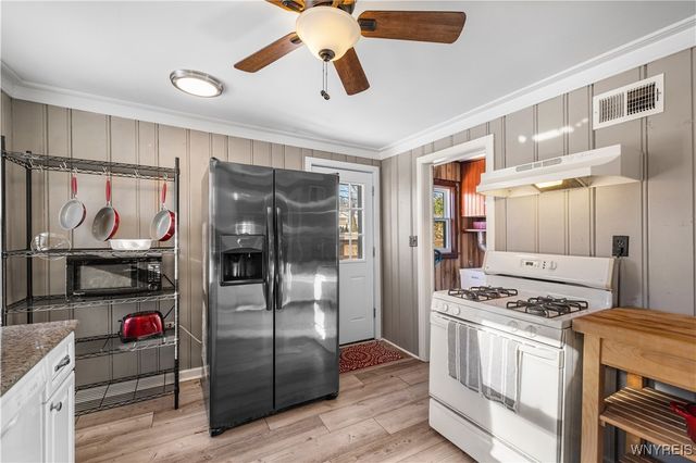 3298 Greenway Road, Grand Island, NY 14072