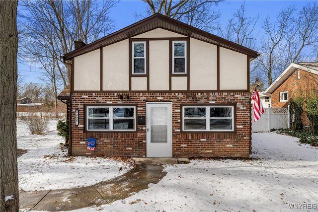 3298 Greenway Road, Grand Island, NY 14072