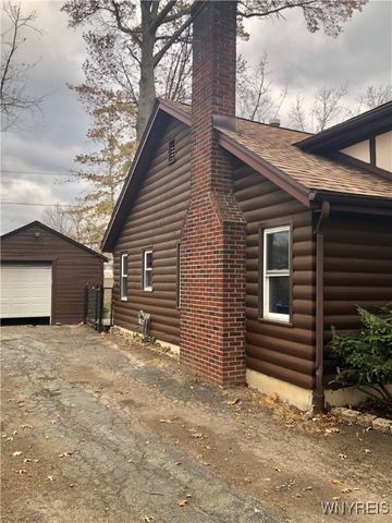 3298 Greenway Road, Grand Island, NY 14072