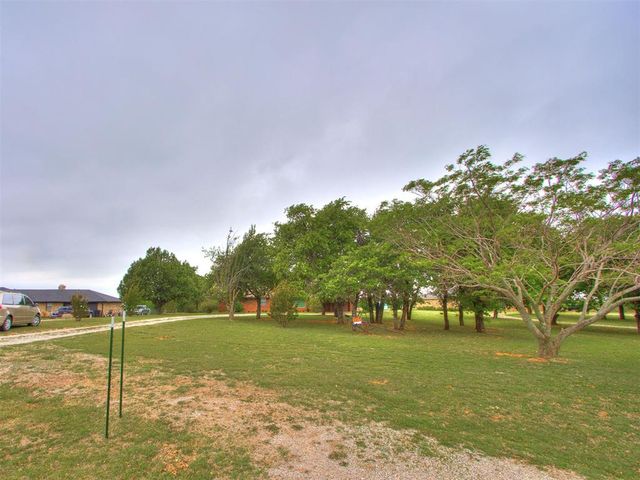 954 S Sara Road, Blanchard, OK 73010