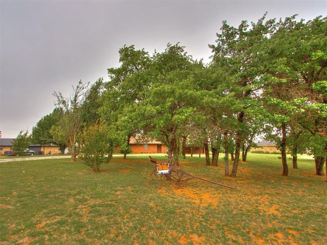 954 S Sara Road, Blanchard, OK 73010