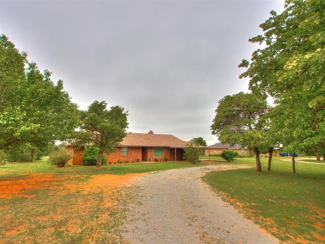 954 S Sara Road, Blanchard, OK 73010