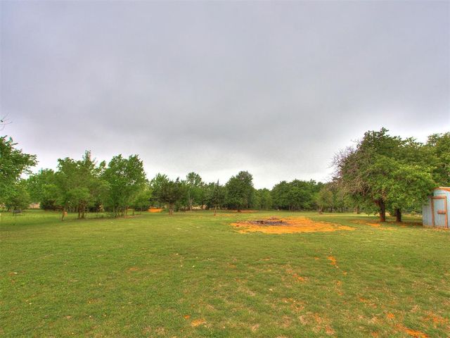 954 S Sara Road, Blanchard, OK 73010