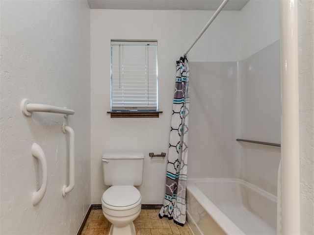 954 S Sara Road, Blanchard, OK 73010