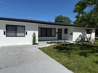 160 SE 15th Avenue Unit B, Pompano Beach, FL 33060