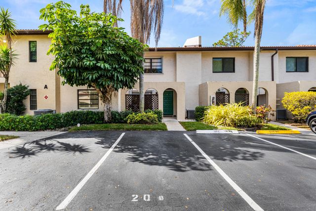 21766 Cypress Drive 20b, Boca Raton, FL 33433