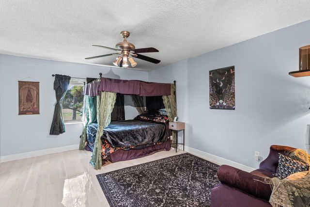 21766 Cypress Drive 20b, Boca Raton, FL 33433