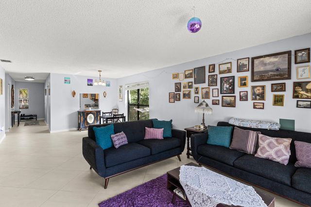 21766 Cypress Drive 20b, Boca Raton, FL 33433