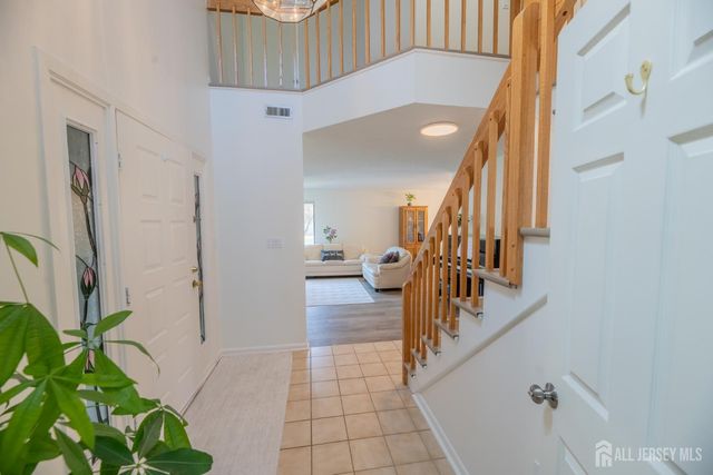 21 Carriage Place, Edison, NJ 08820