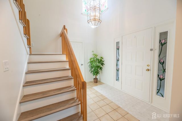 21 Carriage Place, Edison, NJ 08820