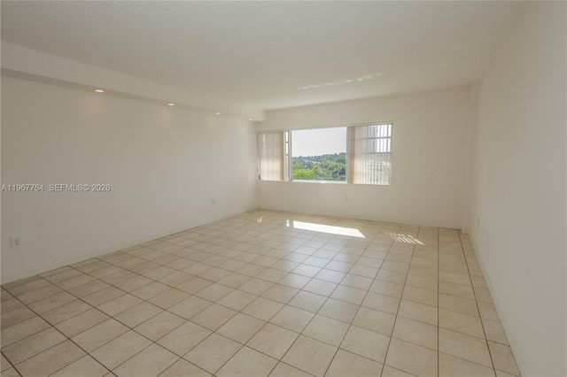 1700 NE 105th Street 512, Miami Shores, FL 33138