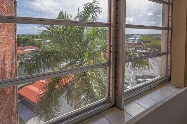 1700 NE 105th Street 512, Miami Shores, FL 33138
