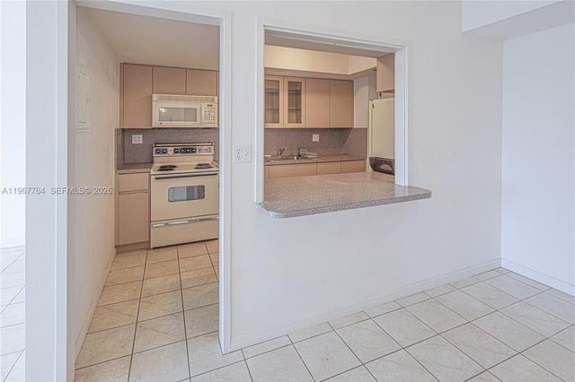 1700 NE 105th Street 512, Miami Shores, FL 33138
