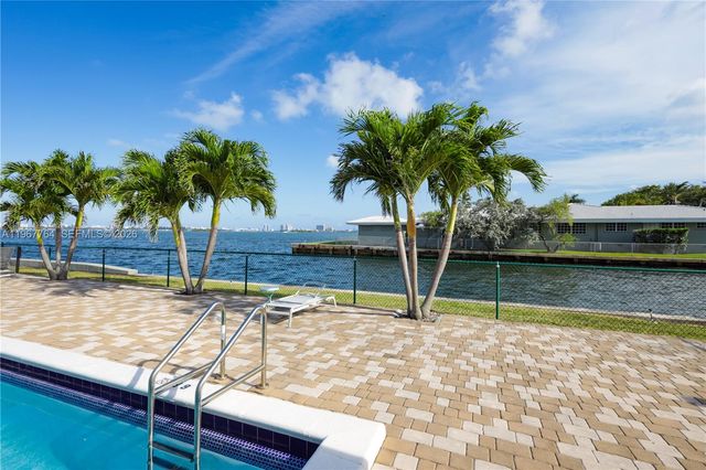 1700 NE 105th Street 512, Miami Shores, FL 33138