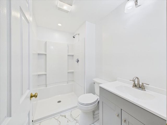 52 Barque Cir, Dennis, MA 02660