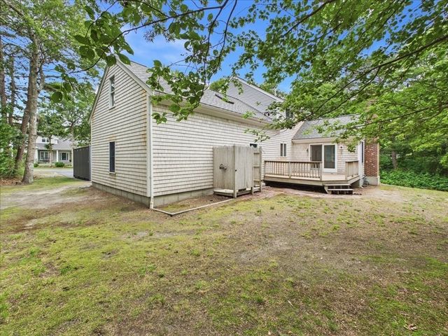 52 Barque Cir, Dennis, MA 02660