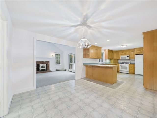 52 Barque Cir, Dennis, MA 02660
