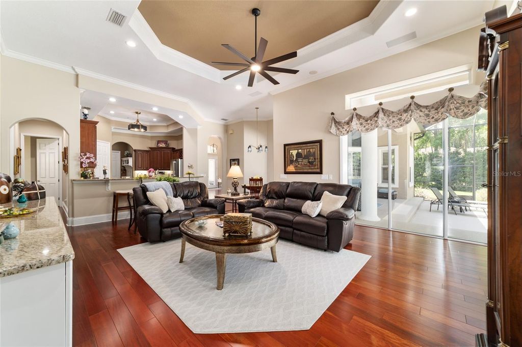 Image 14 of property listing at 4352 SE 6TH AVENUE, Ocala, FL 34480