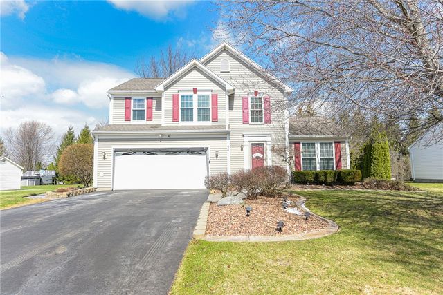 54 Redtail Run, Greece, NY 14612