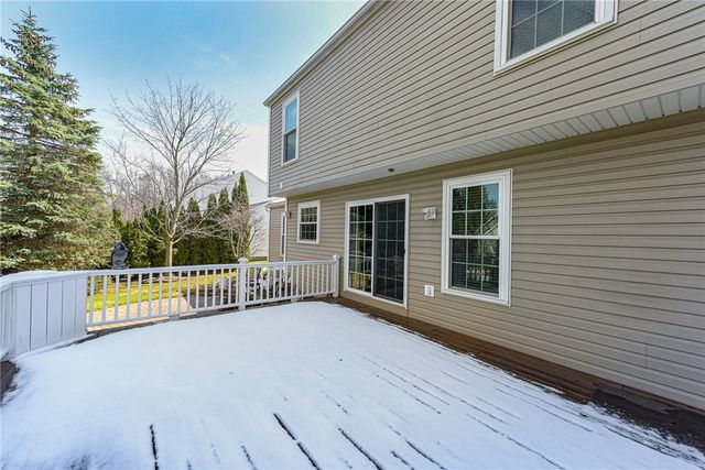 54 Redtail Run, Greece, NY 14612