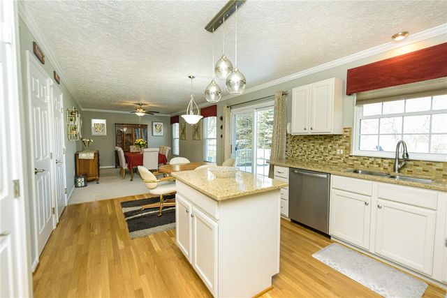 54 Redtail Run, Greece, NY 14612