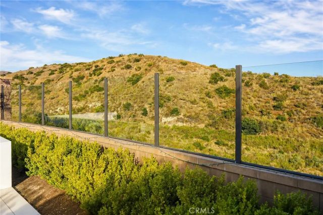 130 Tomahawk, Irvine, CA 92618