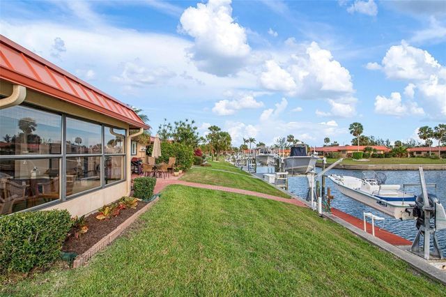 9527 AZURE COVE, Bradenton, FL 34210