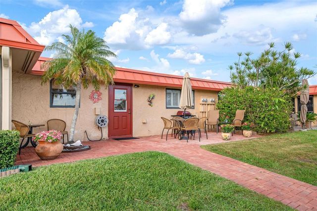 9527 AZURE COVE, Bradenton, FL 34210