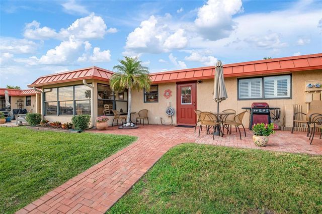 9527 AZURE COVE, Bradenton, FL 34210