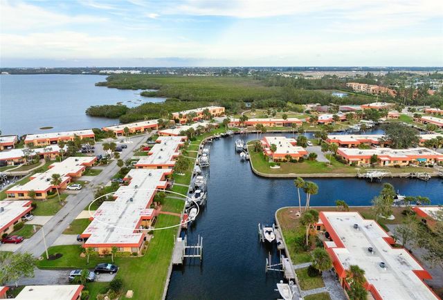 9527 AZURE COVE, Bradenton, FL 34210