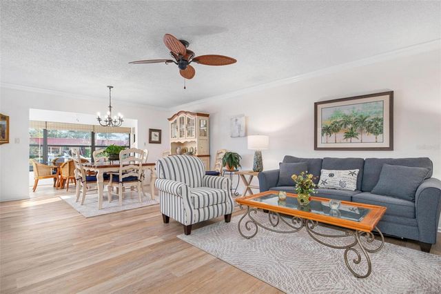 9527 AZURE COVE, Bradenton, FL 34210